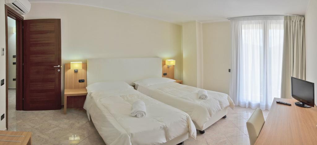 Vea Resort Hotel Mercato San Severino Esterno foto