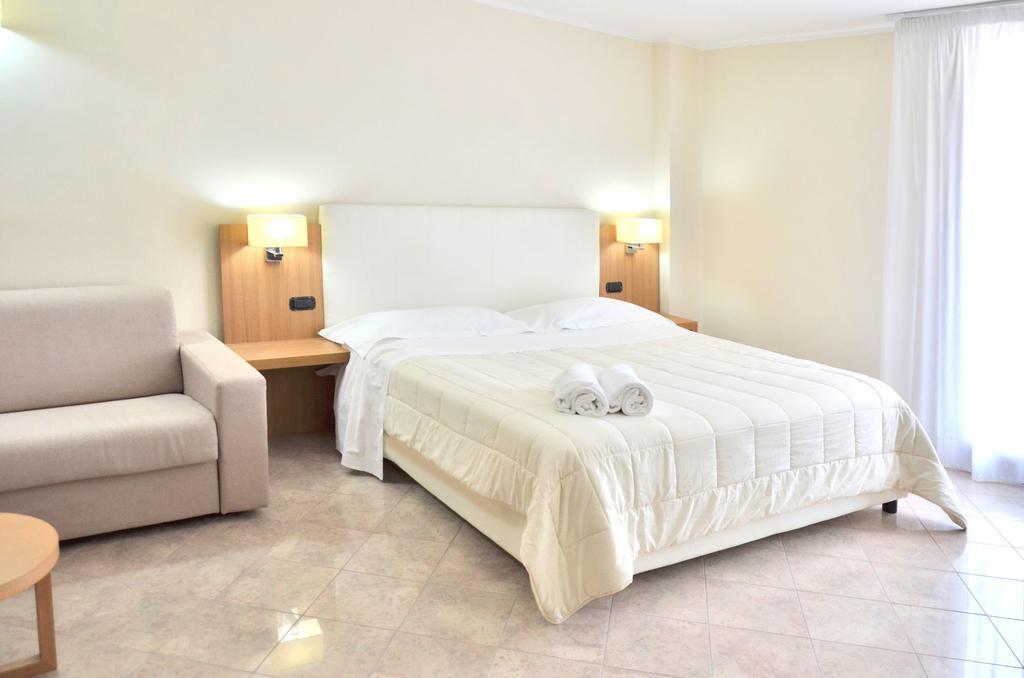 Vea Resort Hotel Mercato San Severino Esterno foto