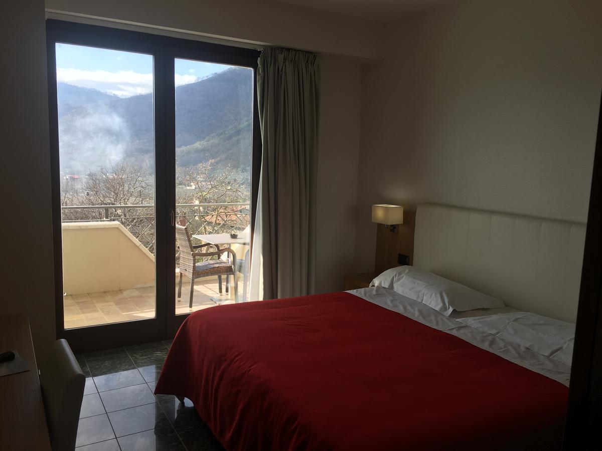 Vea Resort Hotel Mercato San Severino Esterno foto
