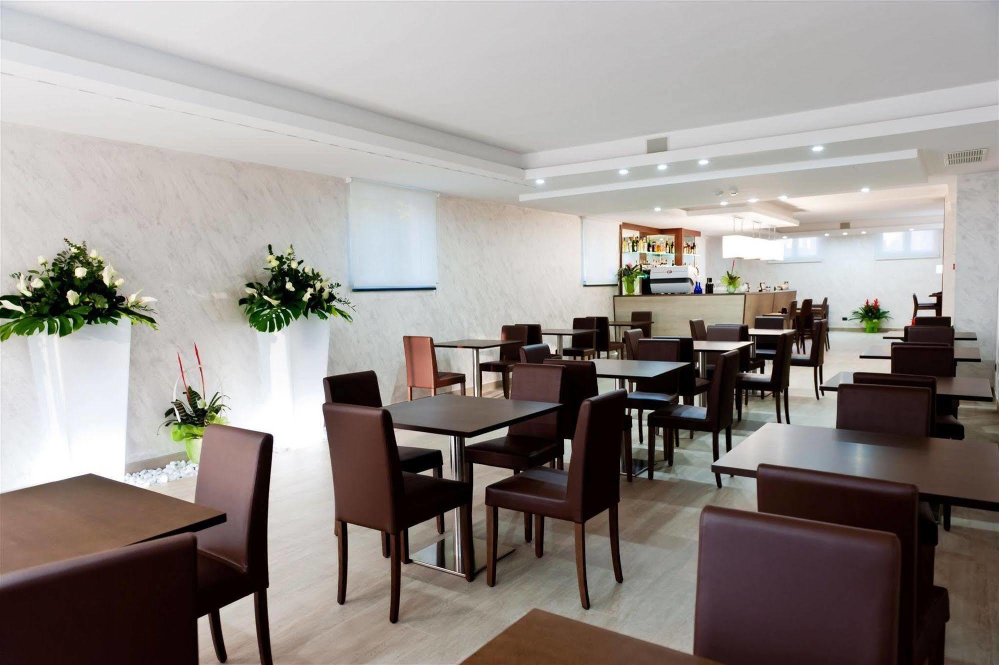 Vea Resort Hotel Mercato San Severino Esterno foto