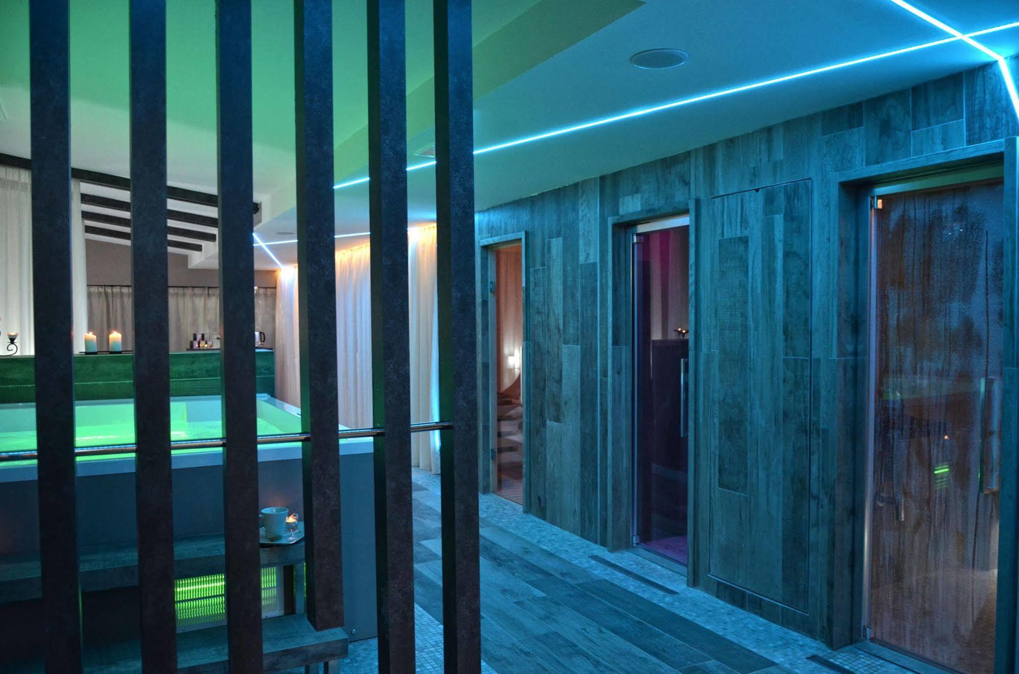 Vea Resort Hotel Mercato San Severino Esterno foto