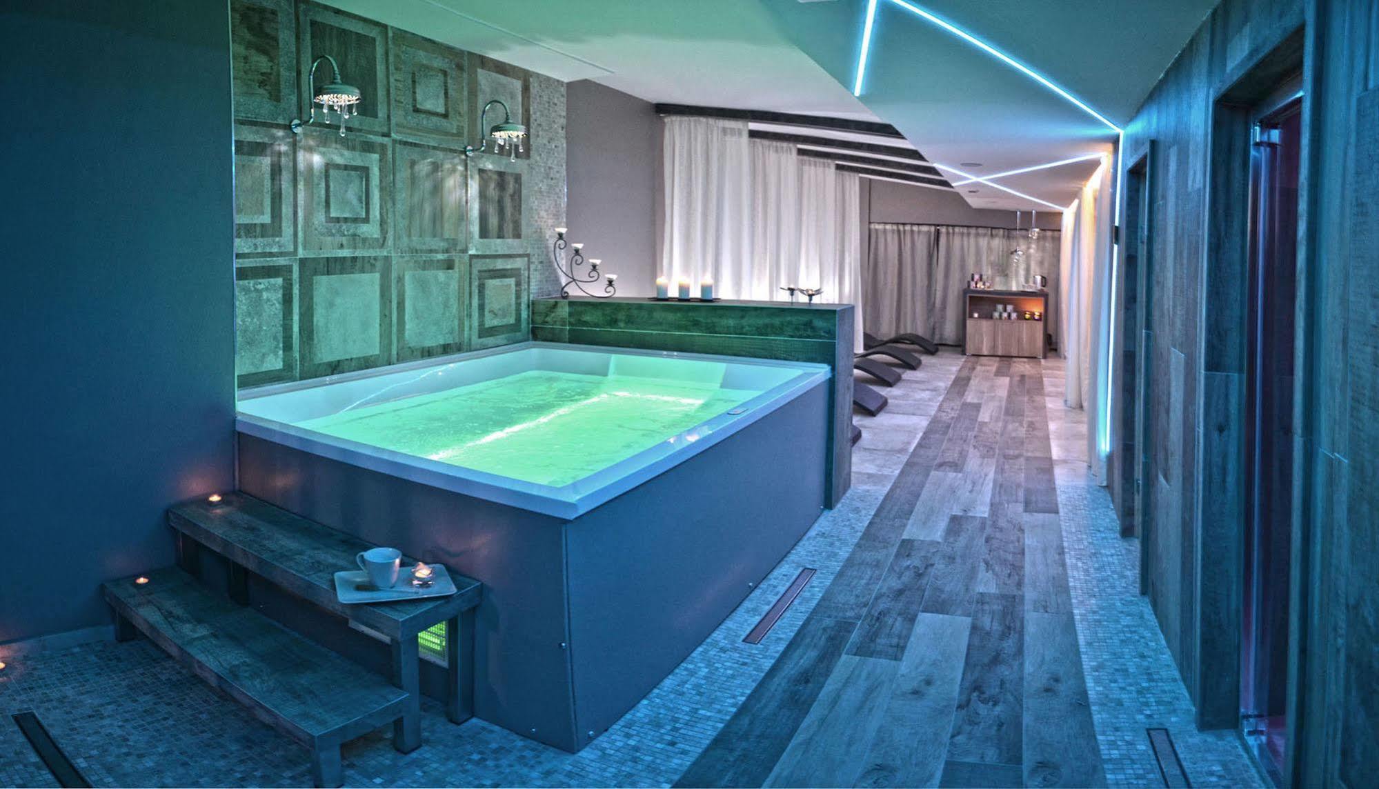 Vea Resort Hotel Mercato San Severino Esterno foto